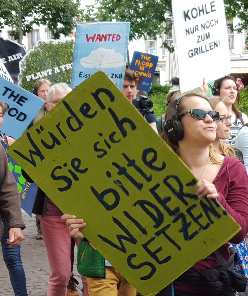 Würden Sie sich bitte WIDER-SETZEN!