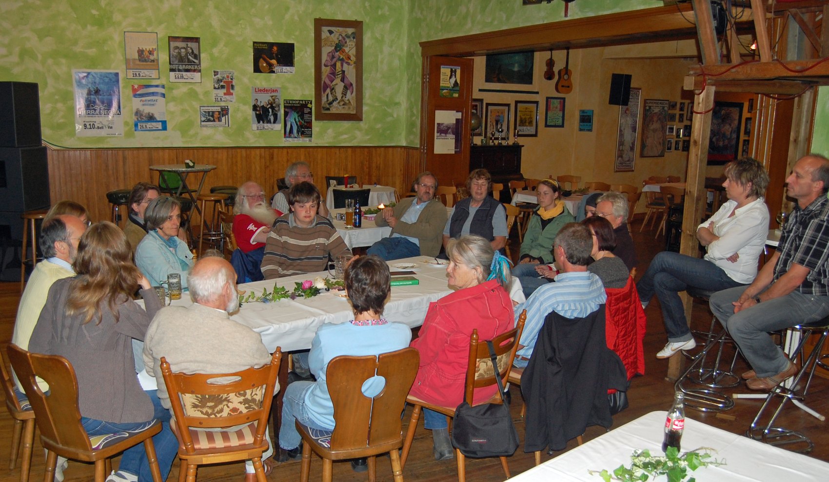 Treffen der Friedensbewegung im BellVue in Bell mit Cathy und André Stoner aus den USA, 18. Juli 2009